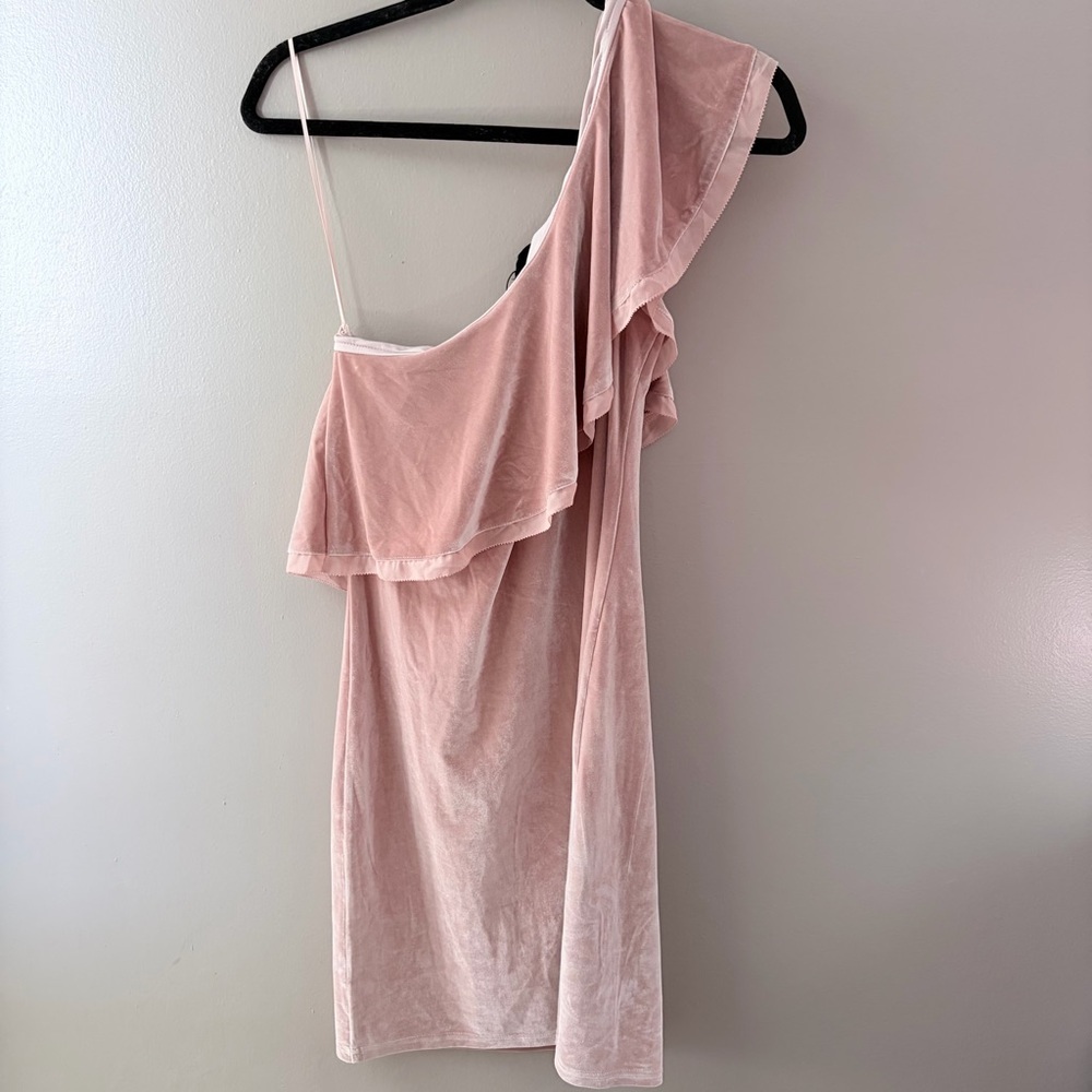 NWT Sugar + Lips Rose Pink Velvet One Shoulder Ruffle Mini Dress Size Large - Picture 4 of 8